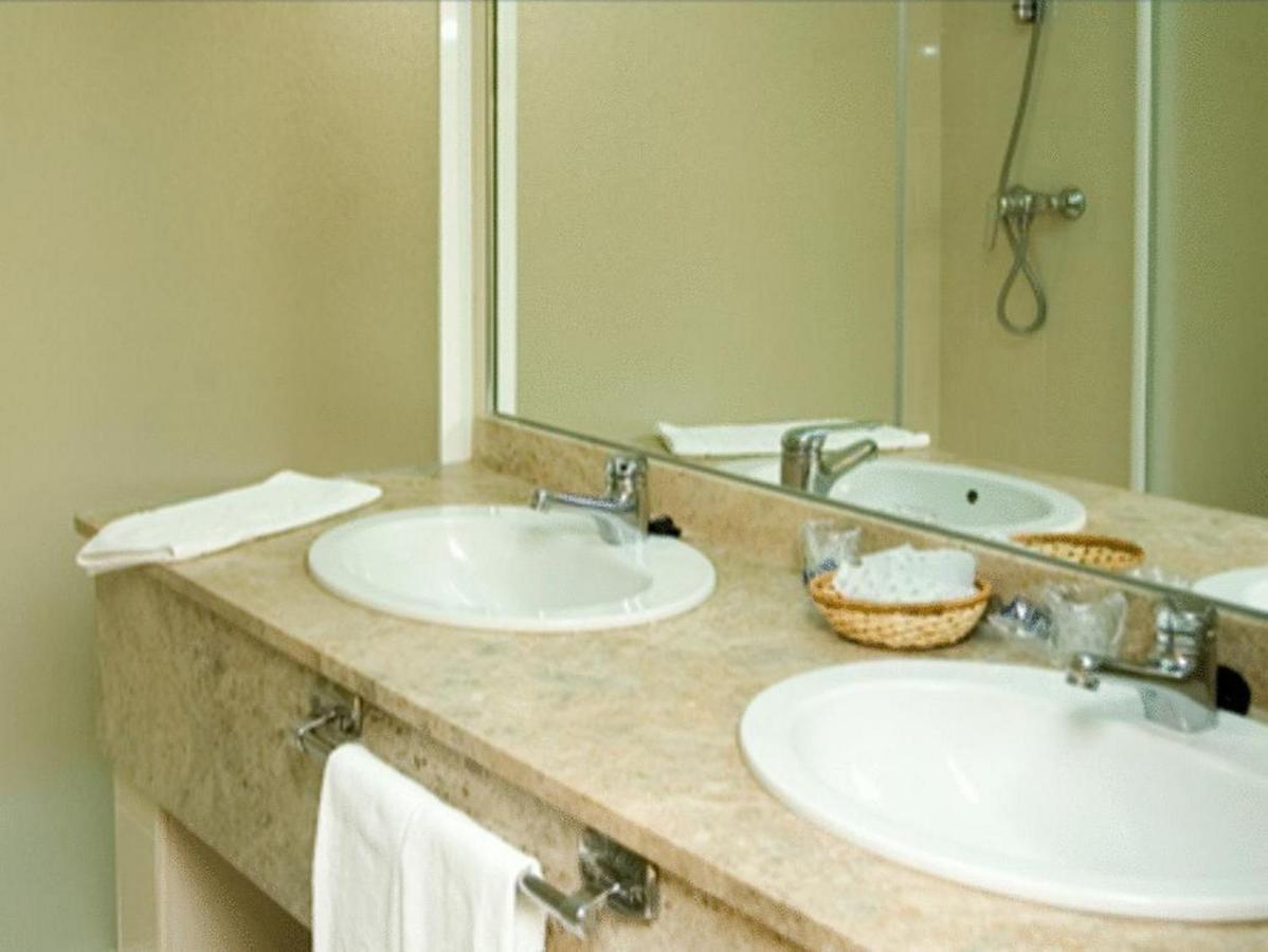 טלברה דה לה ריינה Hotel Ebora By Vivere Stays מראה חיצוני תמונה