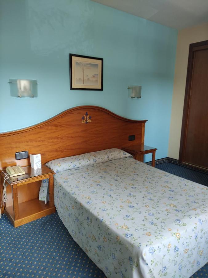 טלברה דה לה ריינה Hotel Ebora By Vivere Stays מראה חיצוני תמונה